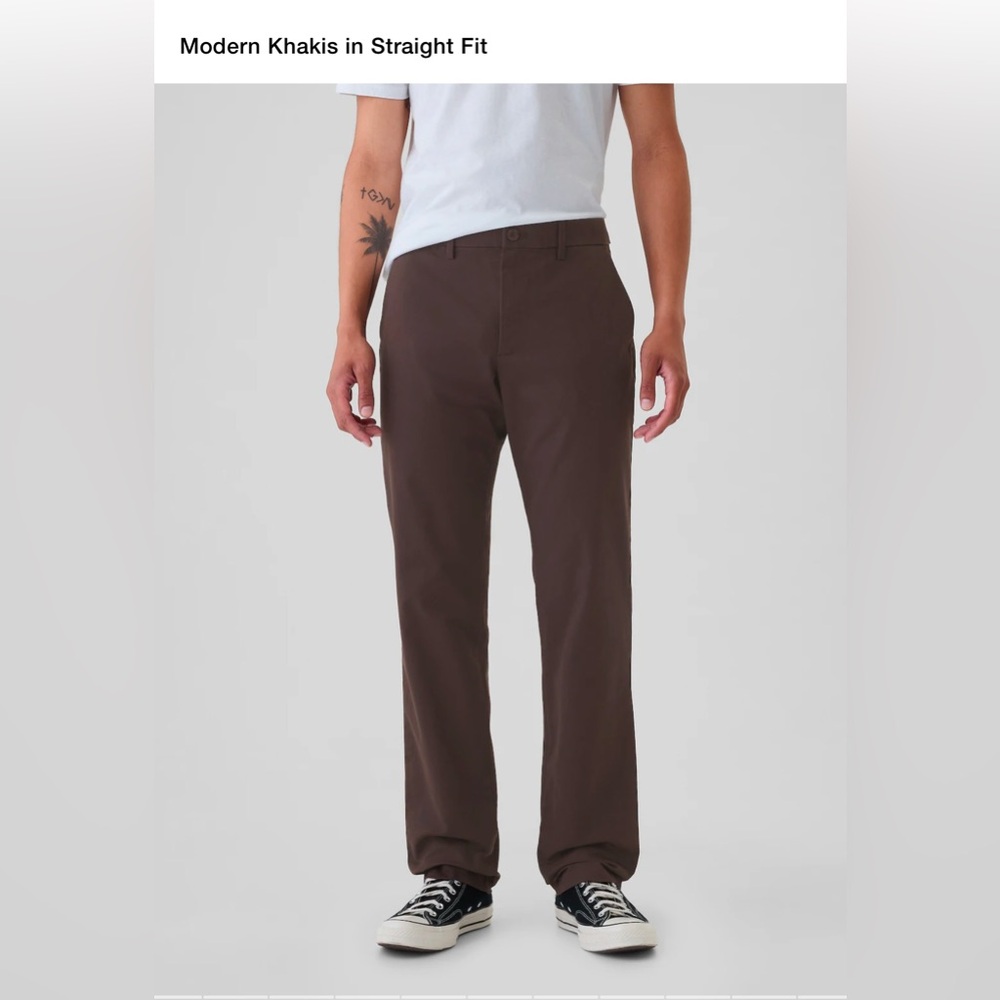 GAP Modern Khakis in Straight Fit